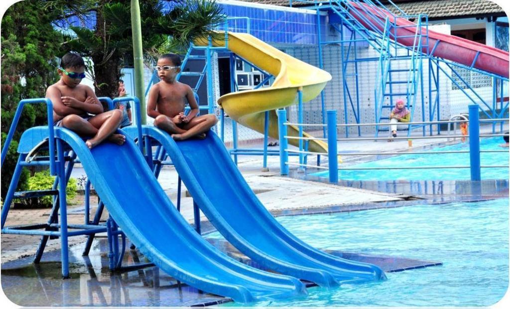 Berlian Abadi Hotel 2*